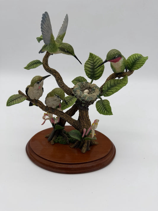 Danbury Mint Family Tree Hummingbirds Nest BY BOB GUGE Painted Figurine 8”H Rare
