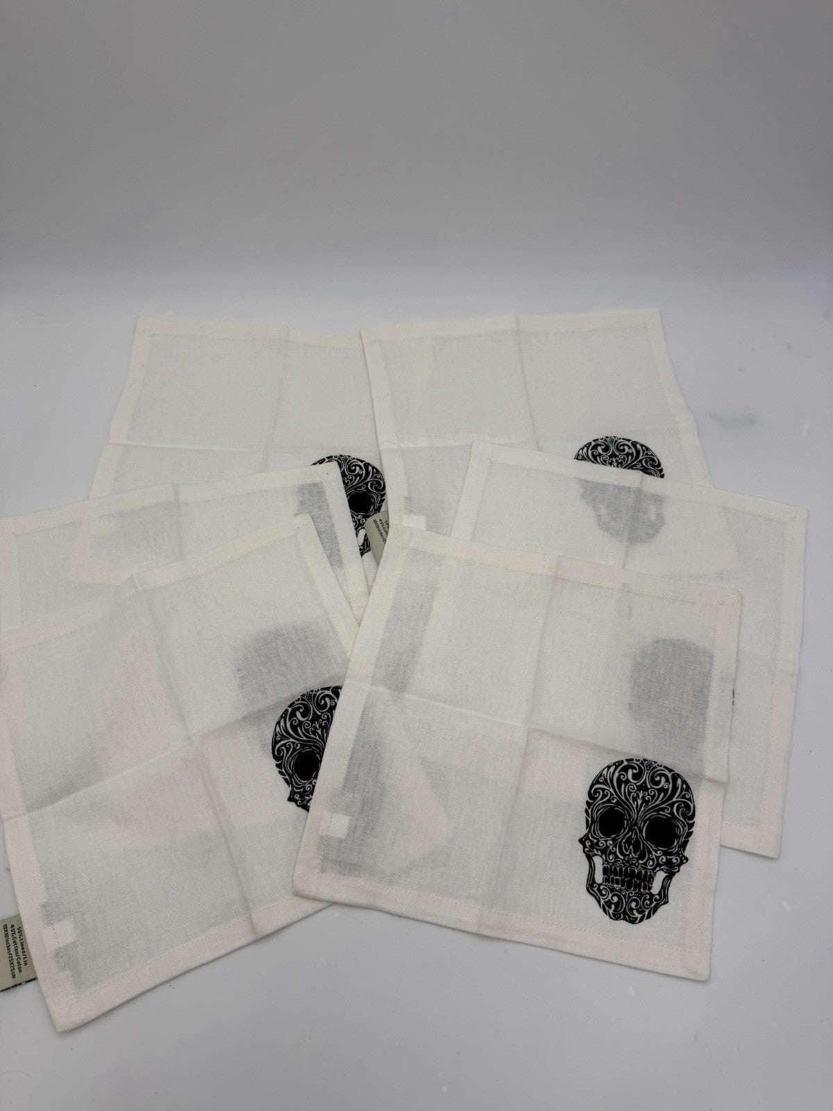 Pottery Barn Skull Pattern Cotton Linen White Napkins 6 Pieces 9x9”