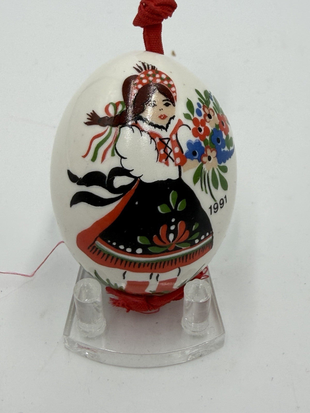 Budapest Hungary European Handpainted Ceramic Egg Christmas Ornament 3.5” 1991