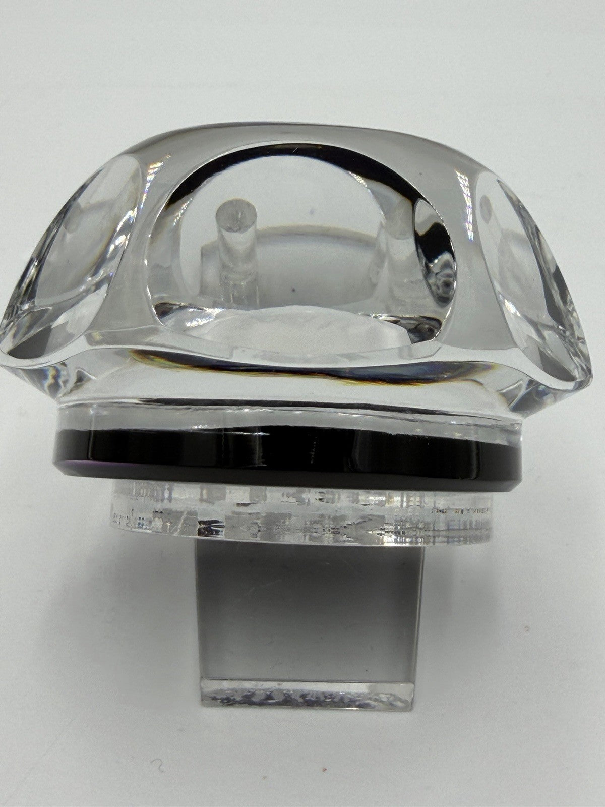 Baccarat France Crystal Eleanor Roosevelt Sulphide Cameo Faceted Paperweight