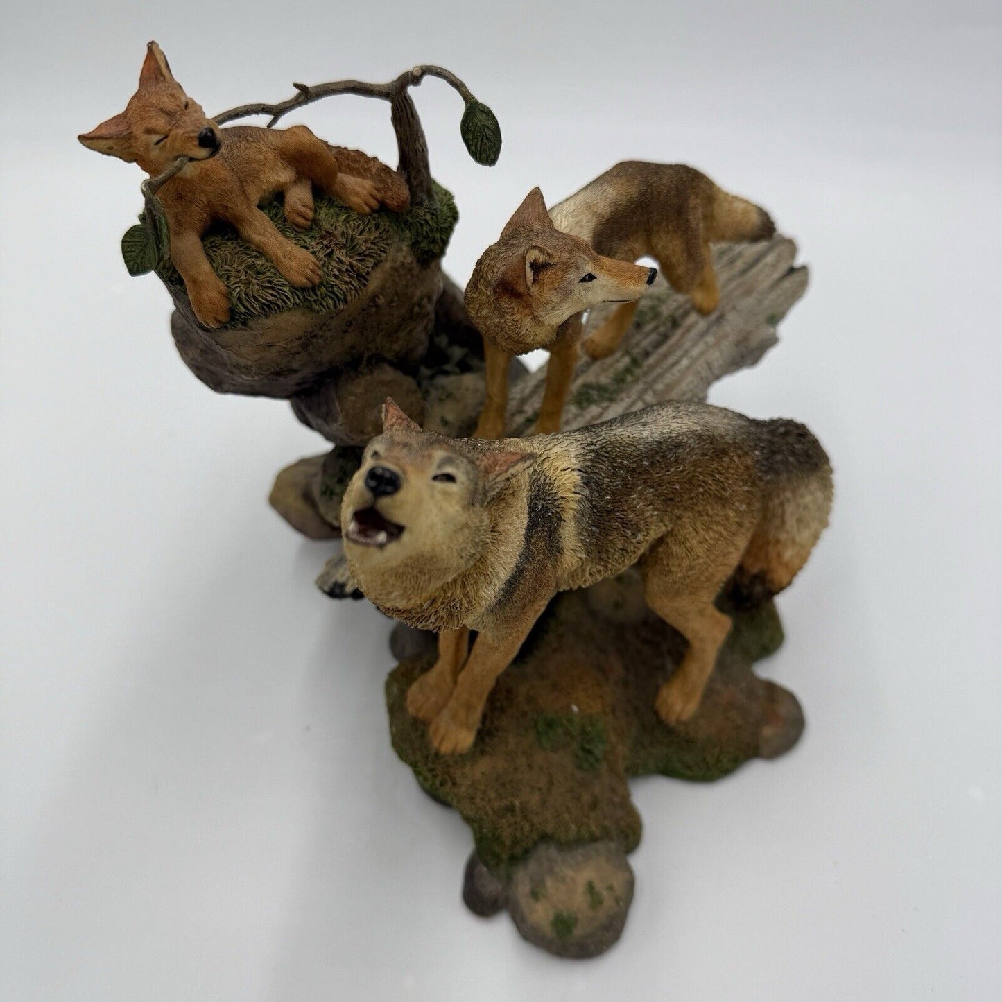 The Danbury mint Generations by Nick Bibby the spirit of the wolf sculpture