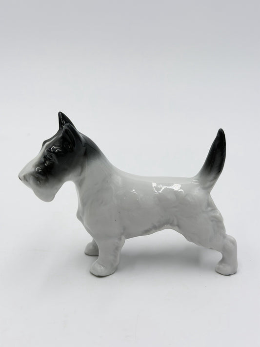 METZLER & ORTLOFF  Germany Porcelain Scottish Terrier Dog Figurine 3”rare Vtg