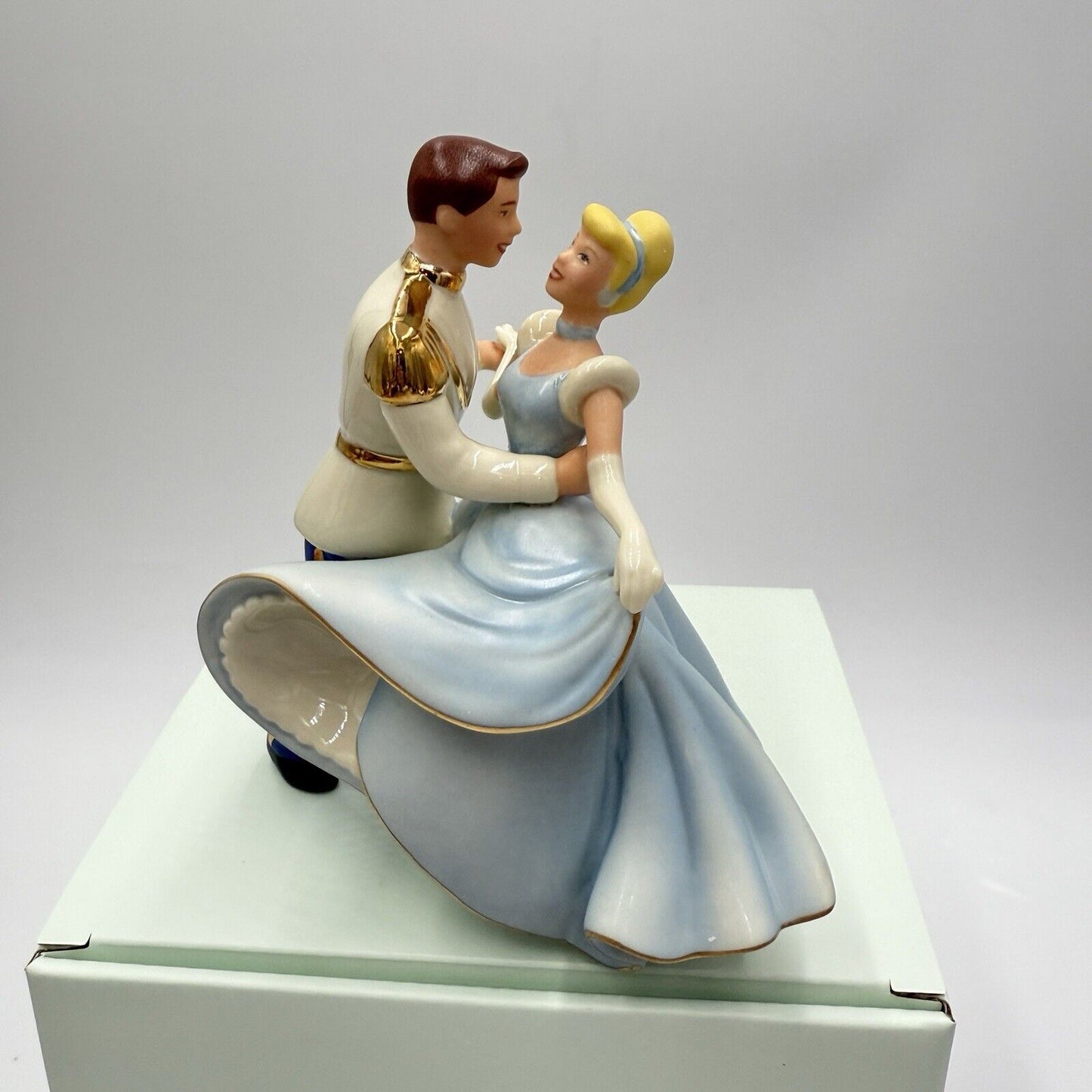 LENOX DisneyShowcase Porcelain Cinderella & Prince Charming Figurine Dancing NEW