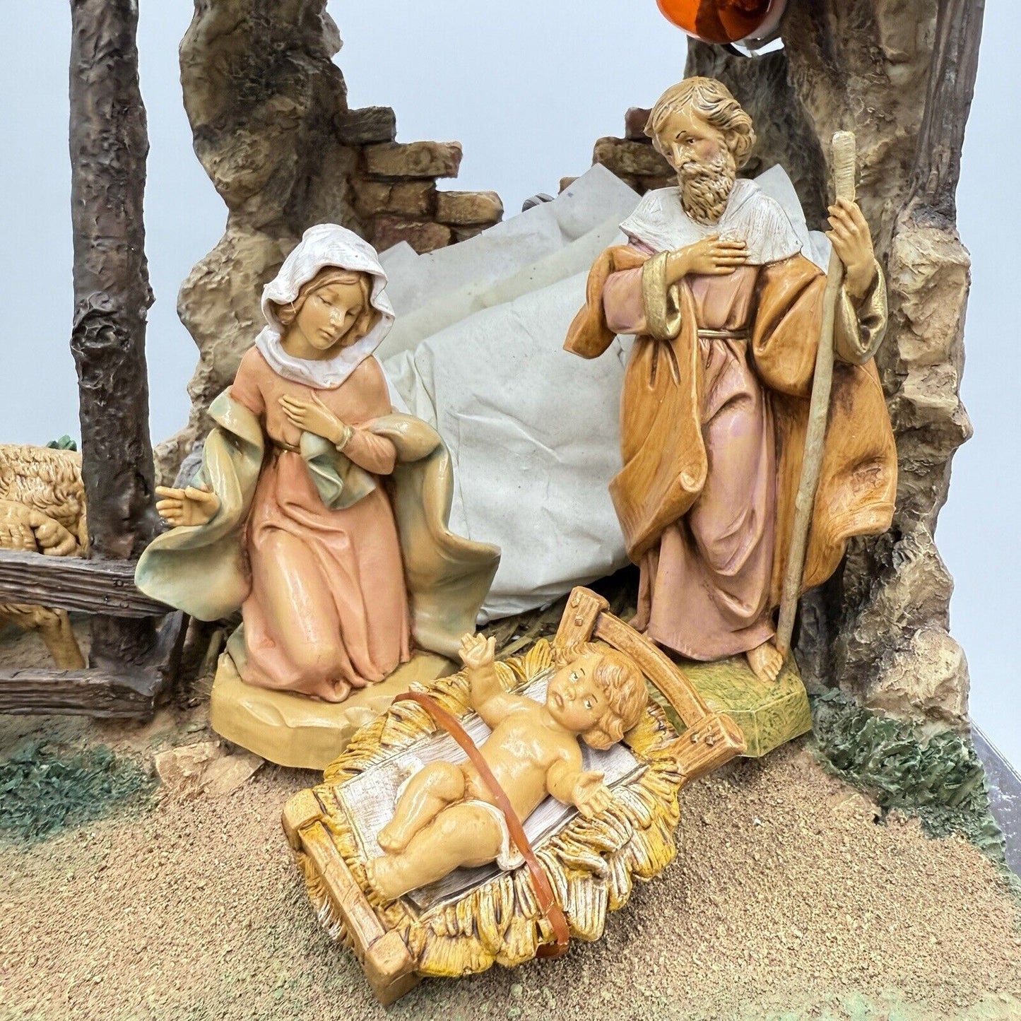 Fontanini 2001 5” Heirloom Nativity 6 Piece Italy & Lighted Stable # 54503 COA