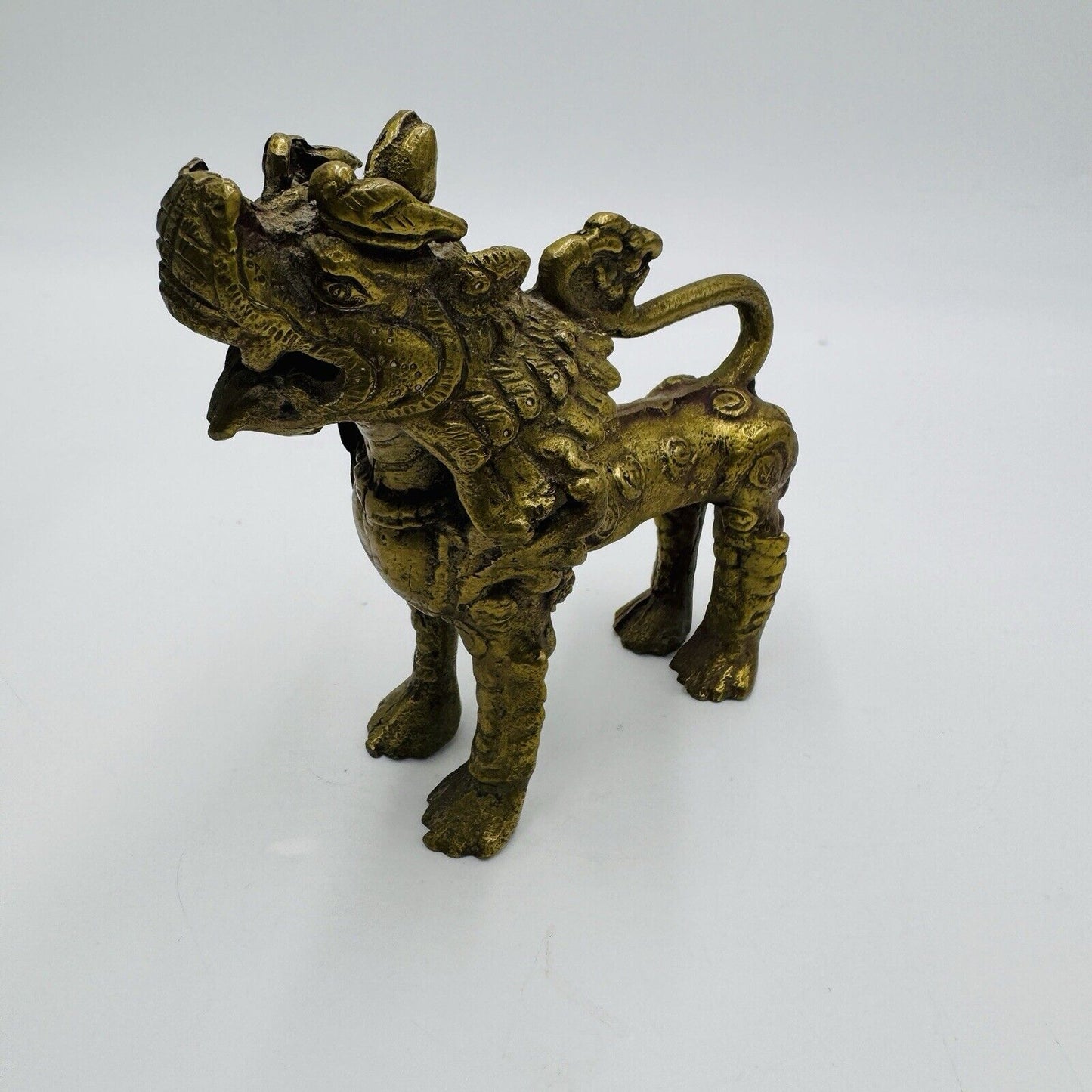 Vintage Heavy Brass Metal Foo Fu Dog Lion Chinese Statue Figurine