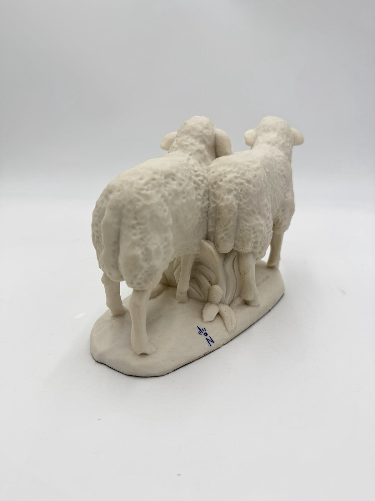 Vintage Giuseppe Armani Florence Italy Nativity Sheep Sculpture 1982 White Rare