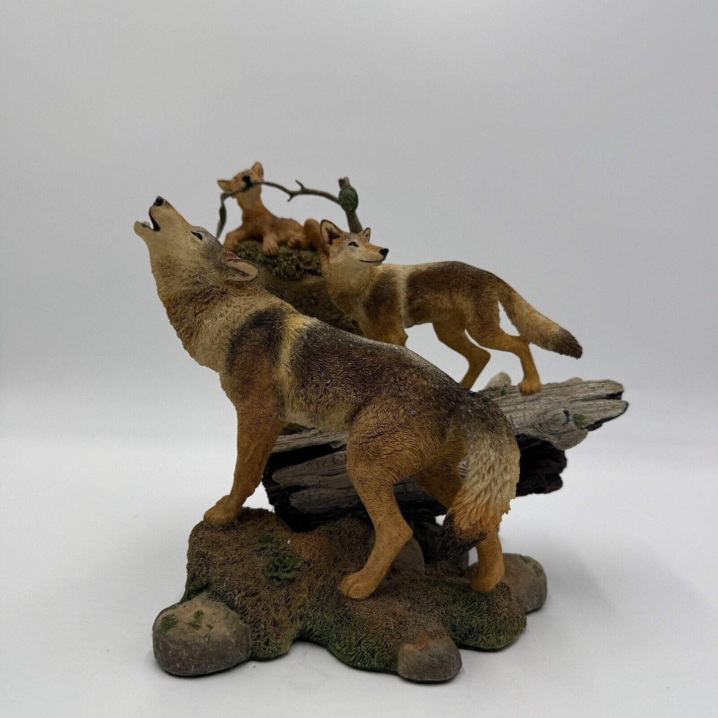 The Danbury mint Generations by Nick Bibby the spirit of the wolf sculpture