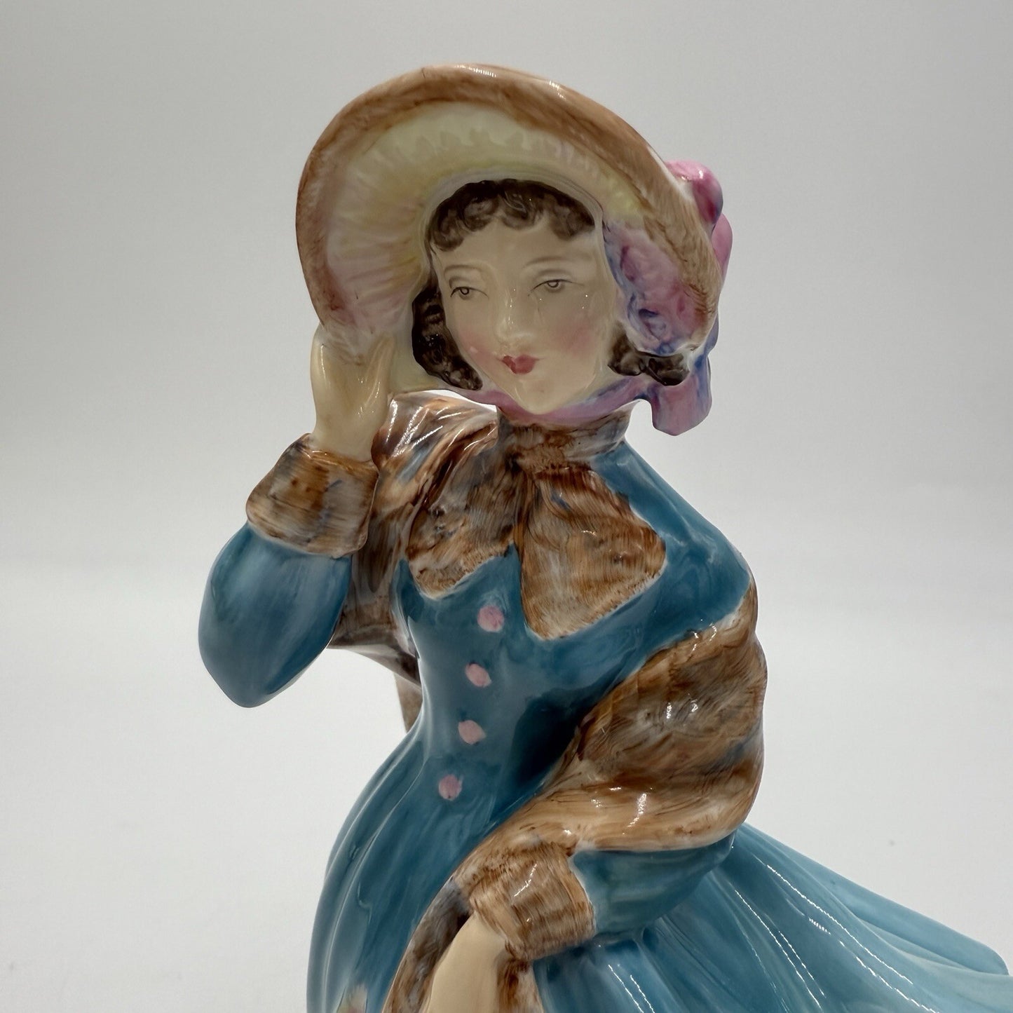 Royal Doulton Delphine HN2136 Figurine England Classic porcelain 7in Rare