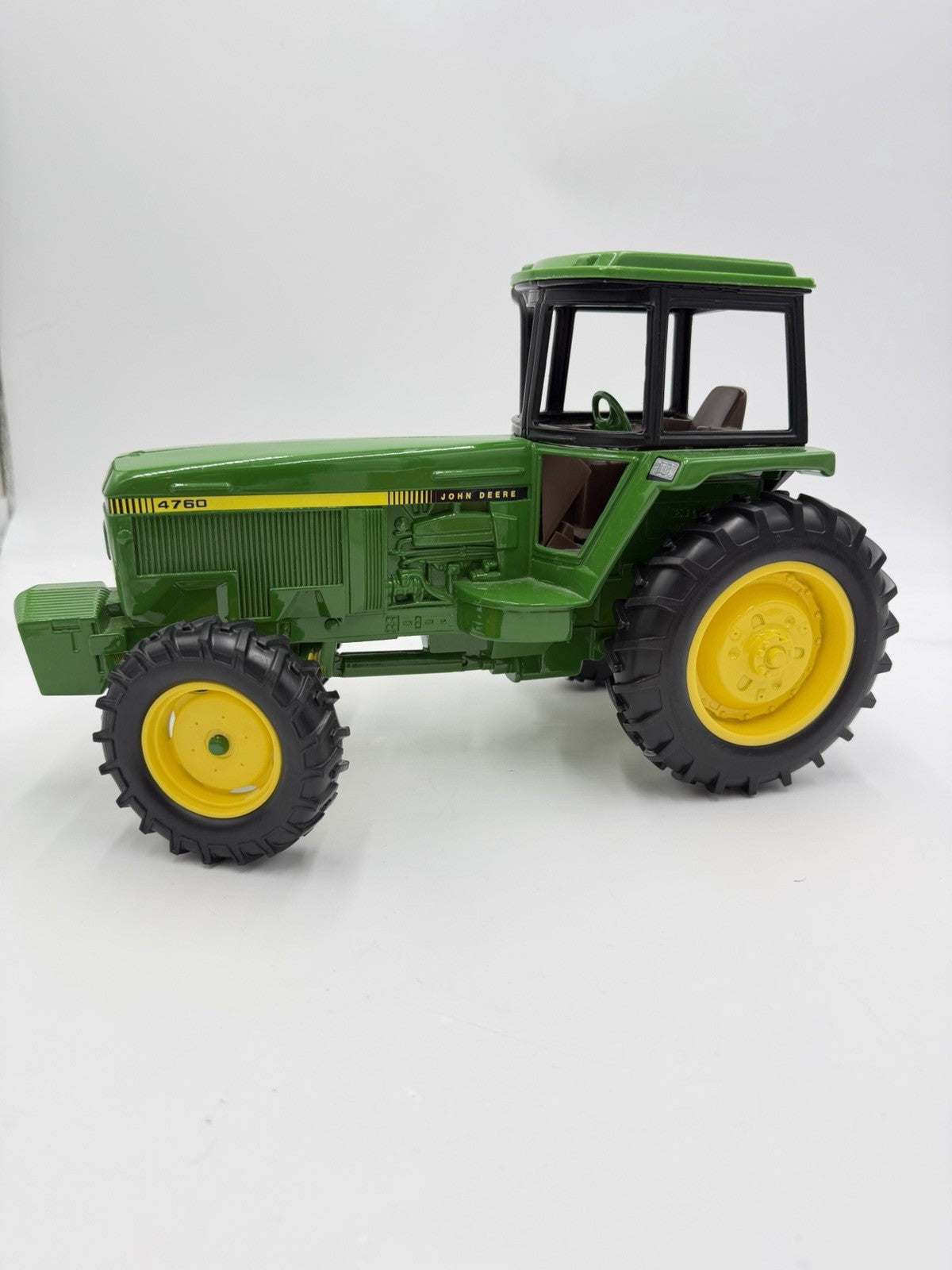 John Deere 1/16 Scale 4760 FWD Tractor ERTL Toy Model DieCast Metal Large