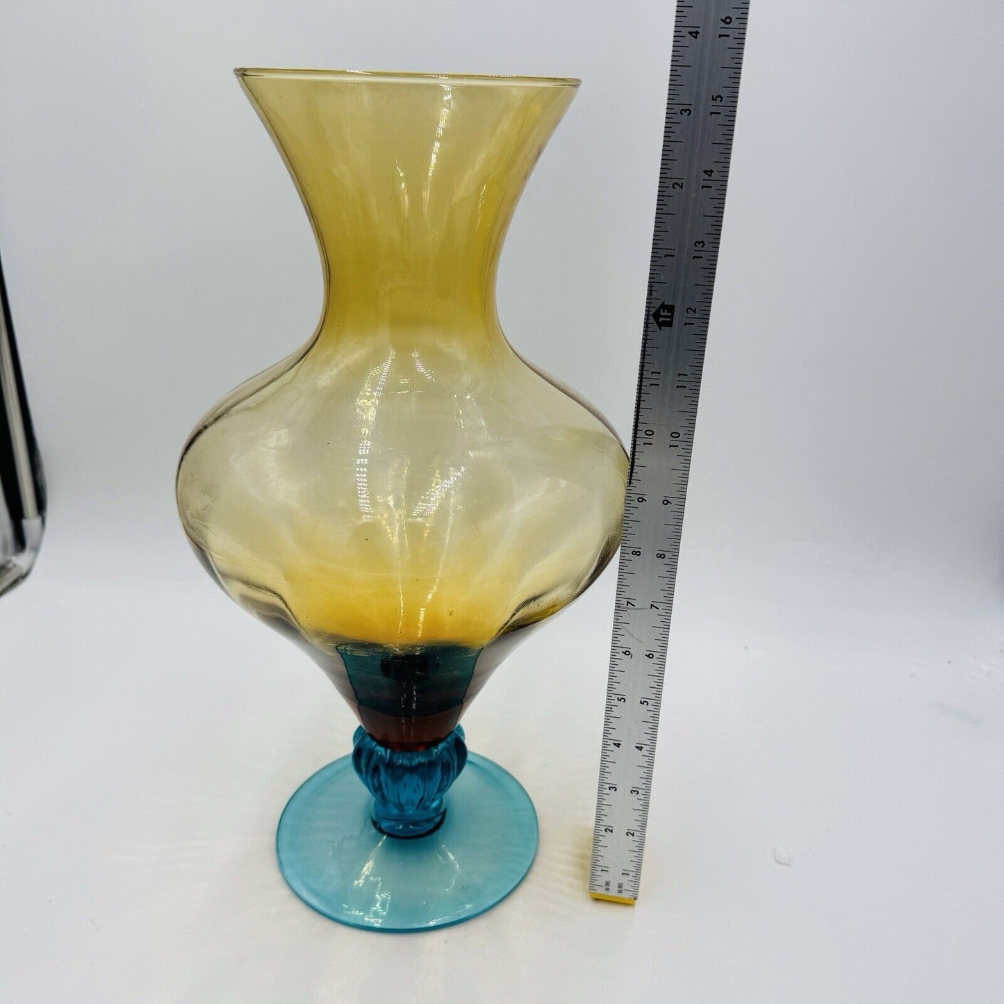 LARGE 16" MURANO VETRO ESEGUITO AMBER OPTIC RIBBED ART GLASS FOOTED VASE