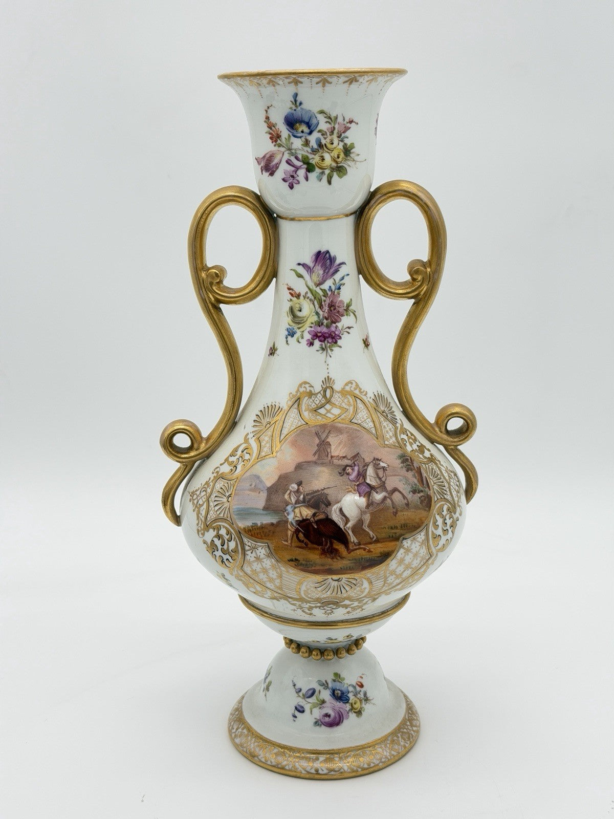Antique Meissen Porcelain Amphora Double Handle Painted Horses Battle Vase 12”H