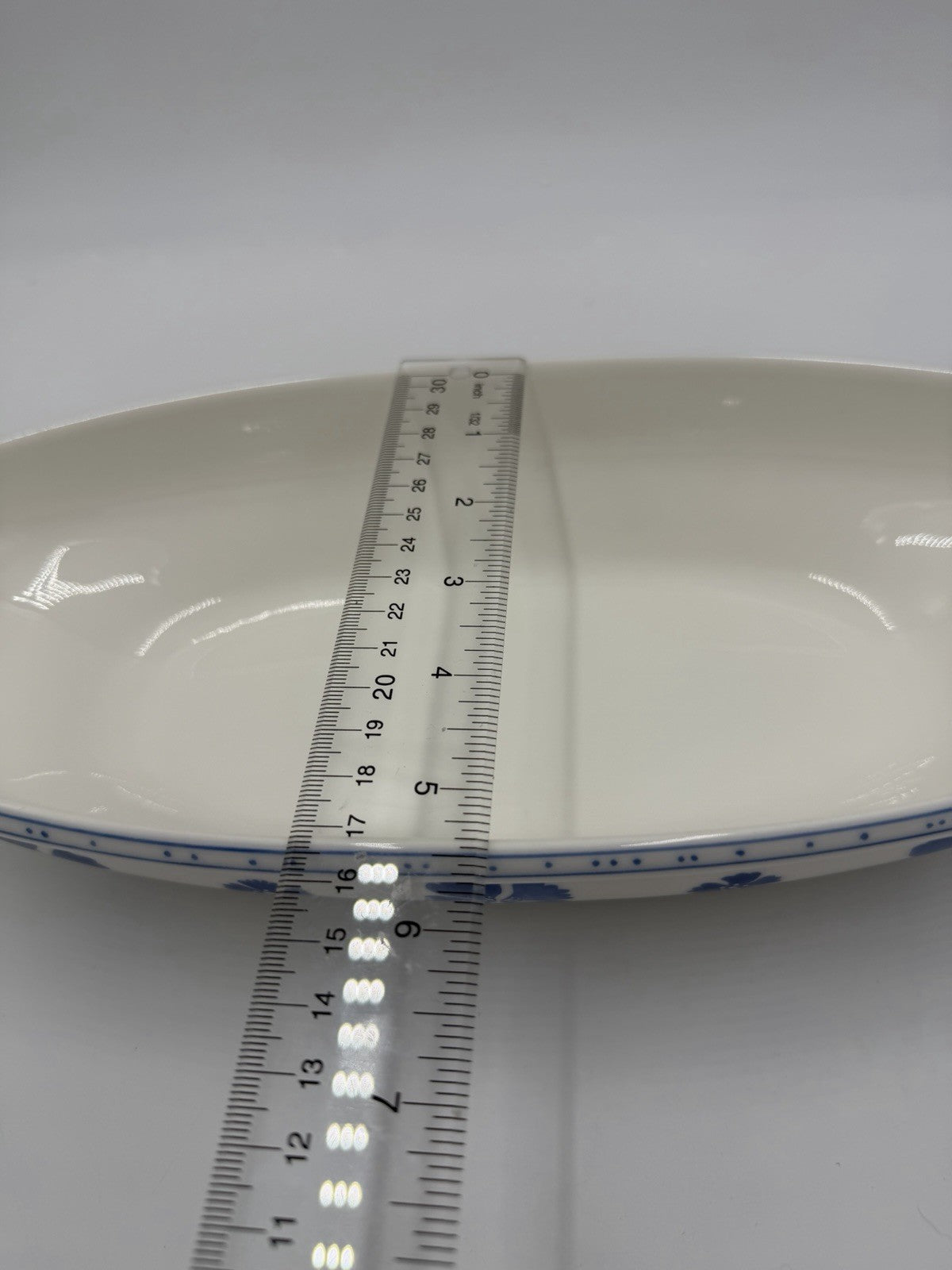 Villeroy & Boch Farmhouse Touch Blue Flowers 12.5 Inch Oval Baker RARE #1748