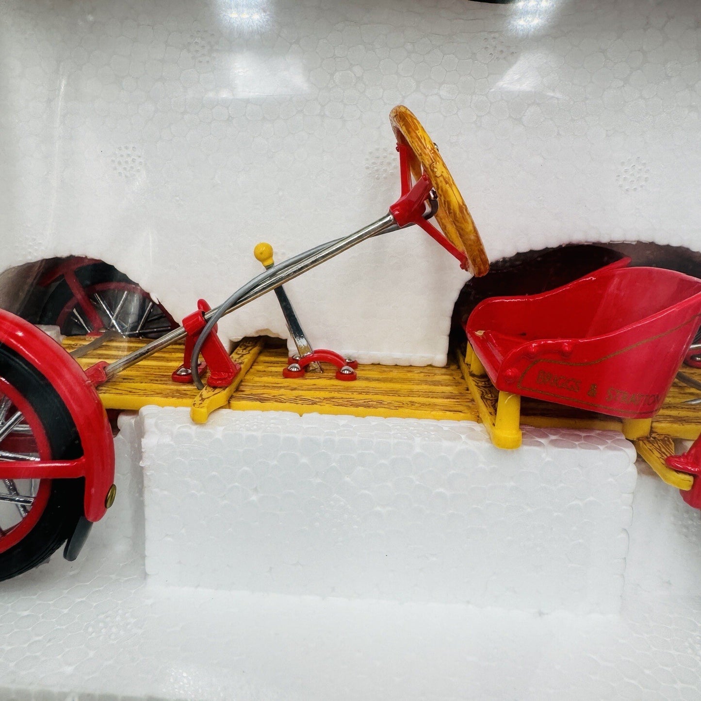Briggs & Stratton Limited Edition Diecast Replica FLYER Basco NIB