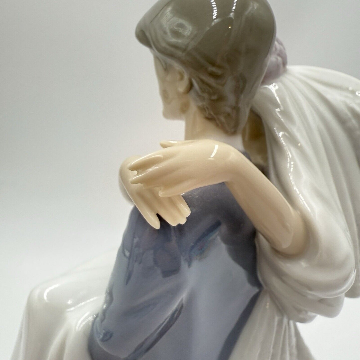 LLadro Spain Porcelain  Over the Threshold# 5282 Wedding Sculpture Groom Bride