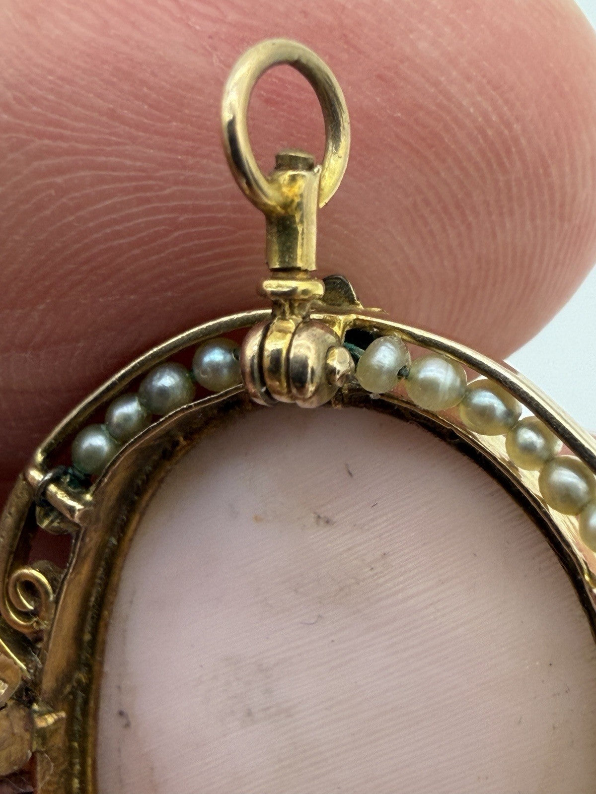 Vintage 10K Yellow Gold Large Shell Cameo Brooch Pin Pendant