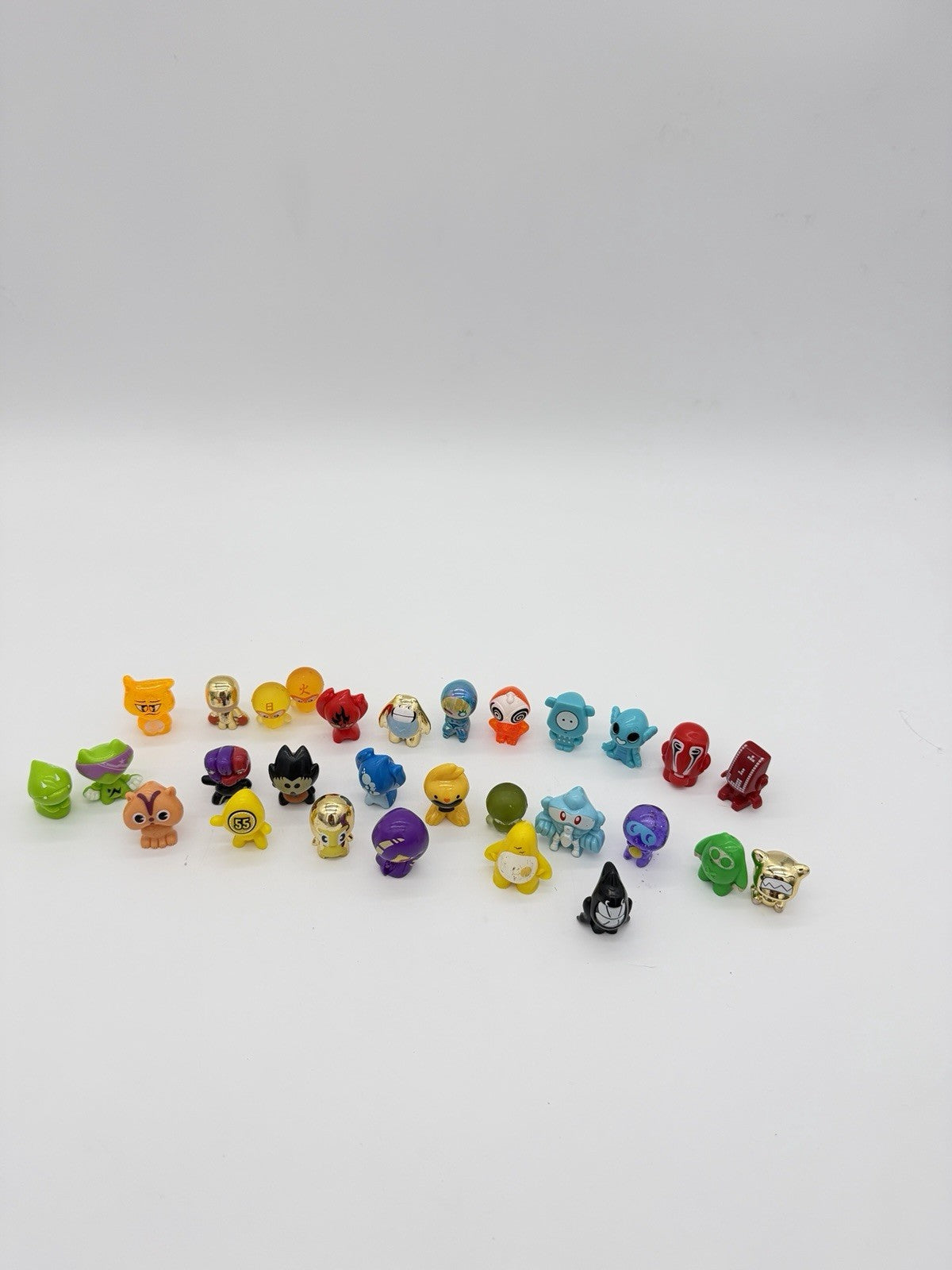Gogo’s Crazy Bones Series 1 & 4 Lot Of 29 PCs Toys Figurines Collectible