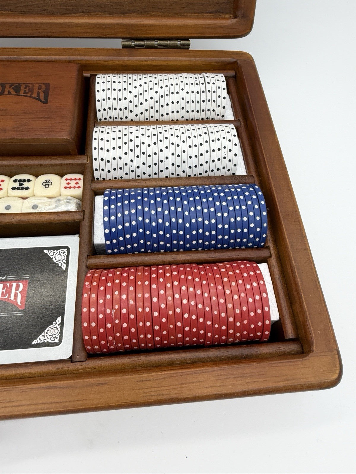 M.LOUIS ACC PROFESSIONAL POKER CHIP SET  WOOD CASE 200 chips Vintage Rare