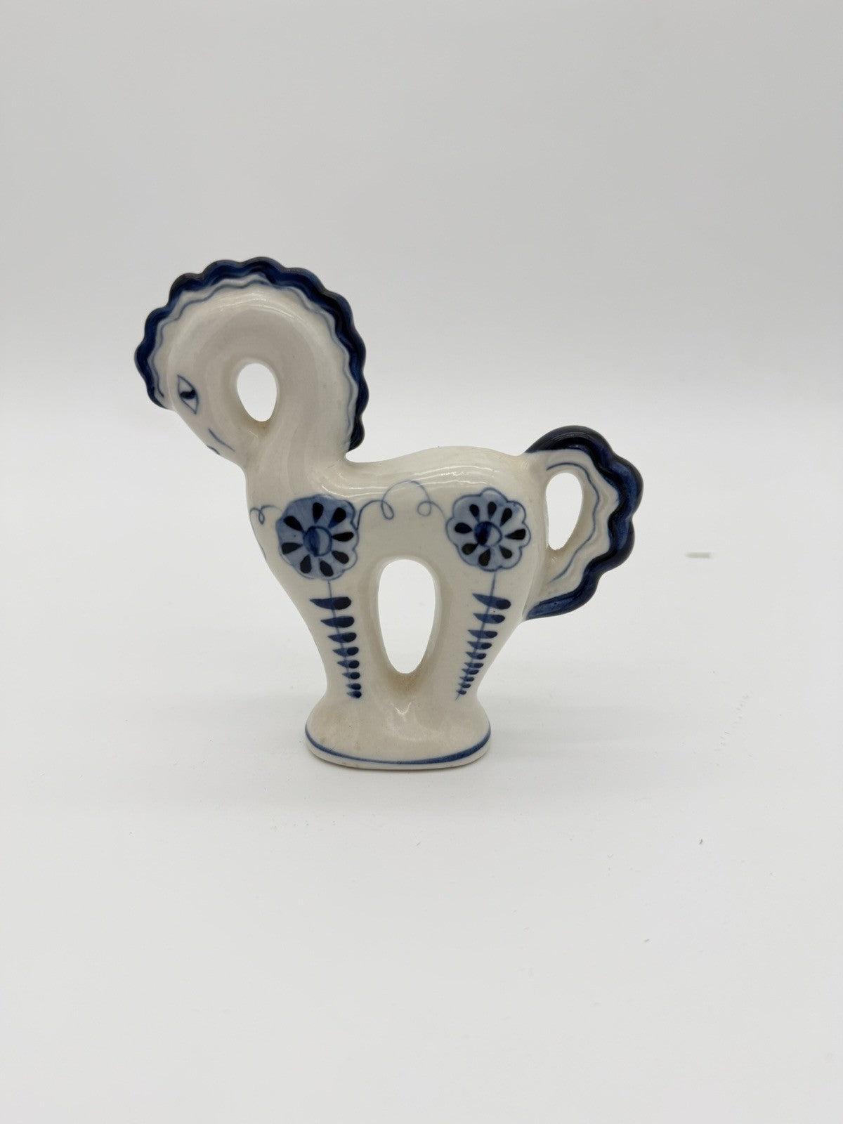 Vtg USSR Art Pottery Gzhel Russia Porcelain White /blue Floral Horse Figurine
