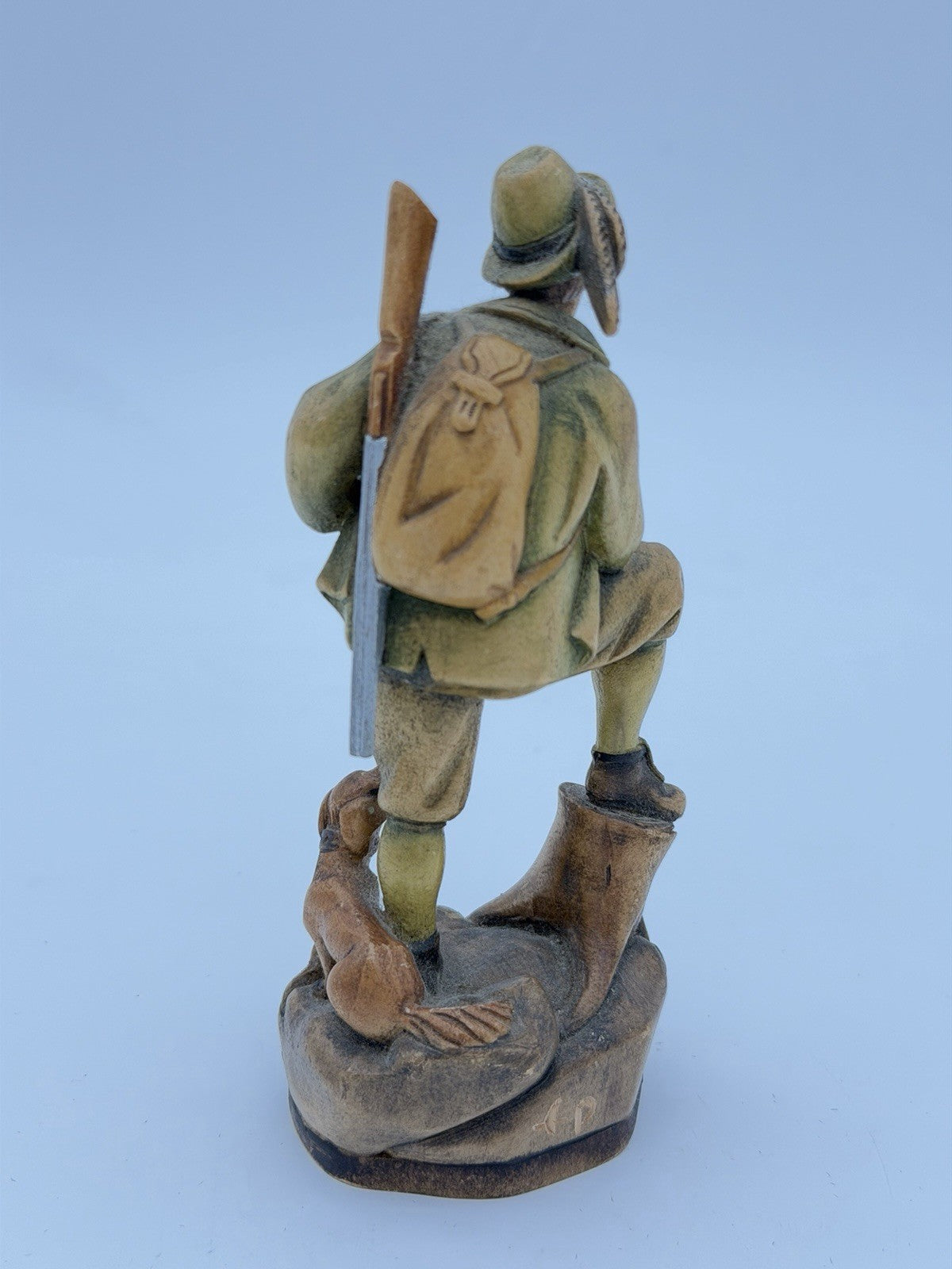 Vintage Folk Art Dolfi Italy Hand Carved Wood Figurine YAEGER DOLD 5”H