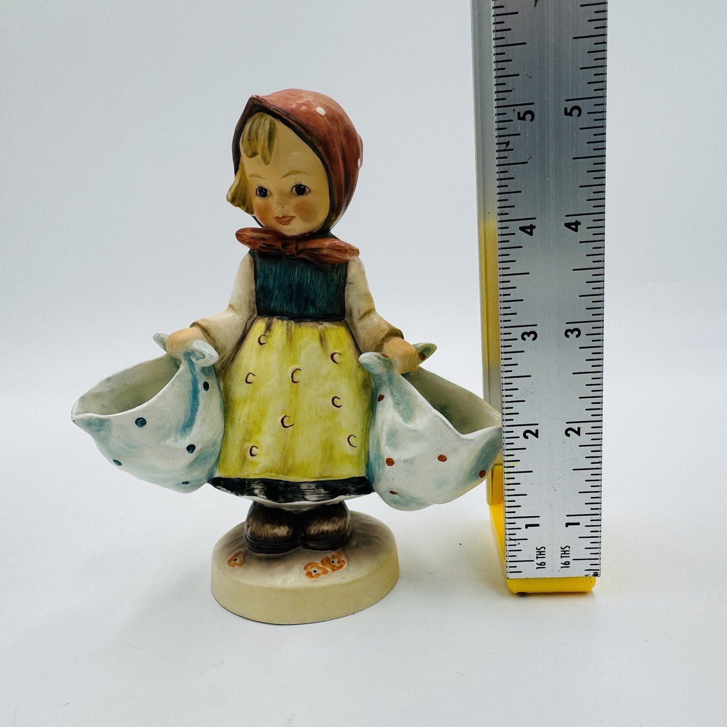 Vintage Goebel Hummel Mother's Darling #175 Figurine Germany Girl 1960 Painted