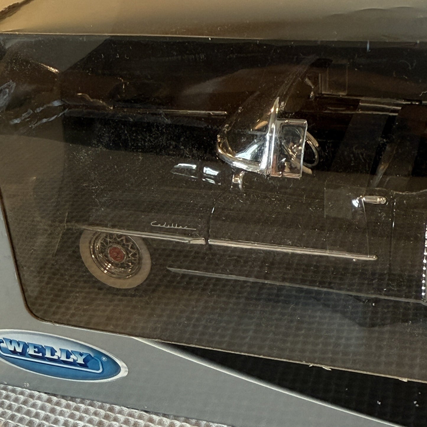 Welly 1953 Cadillac Eldorado 1/27 Collection Black Convertible Diecast Sealed