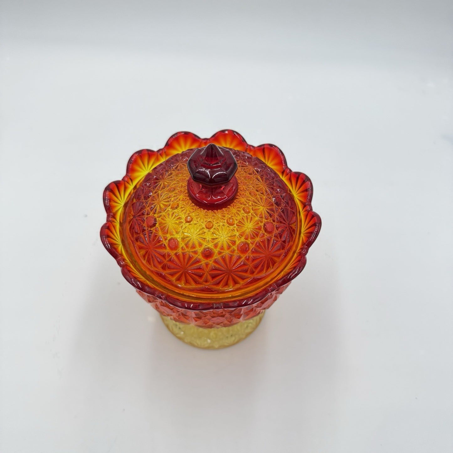 Vintage L.G Wright Daisy & Button Amberina  compote candy dish 7.5” Art Glass