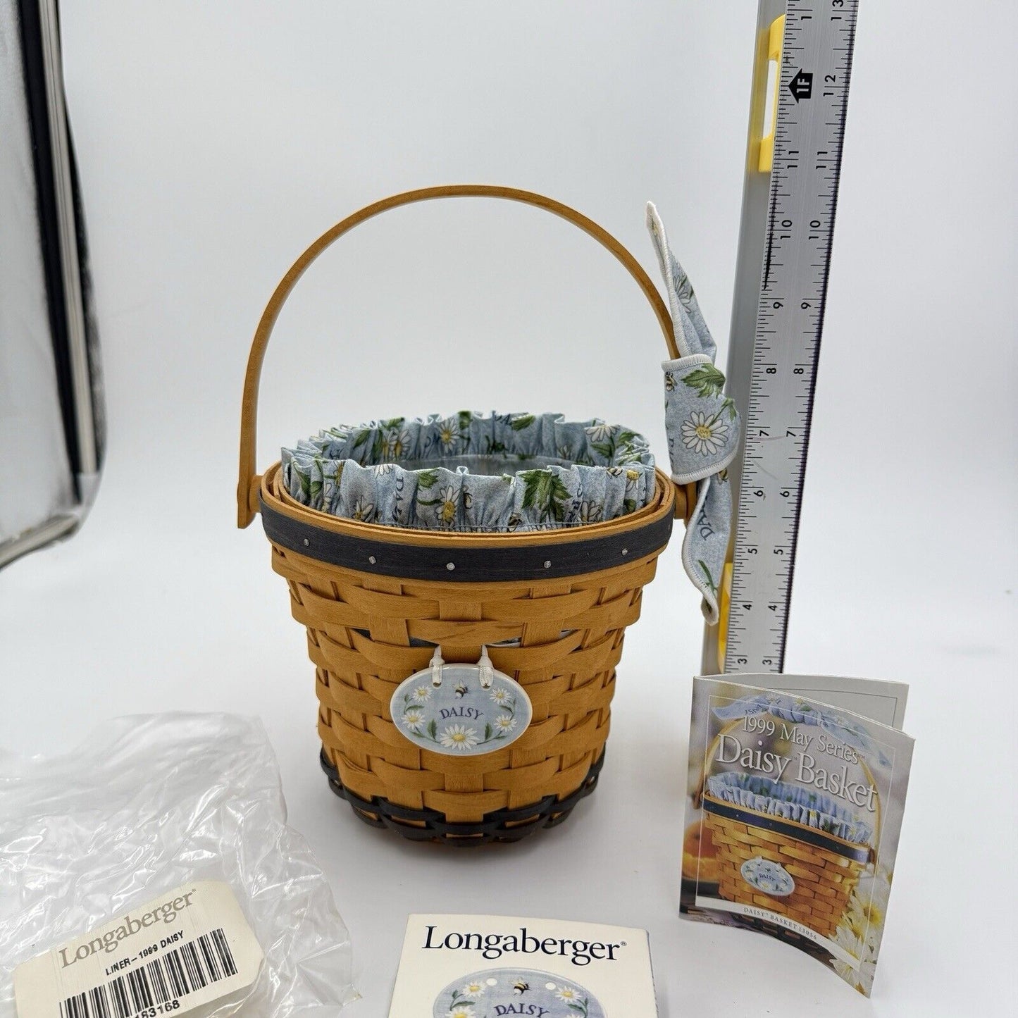 Vintage Longaberger 1999 May Series Daisy Basket New