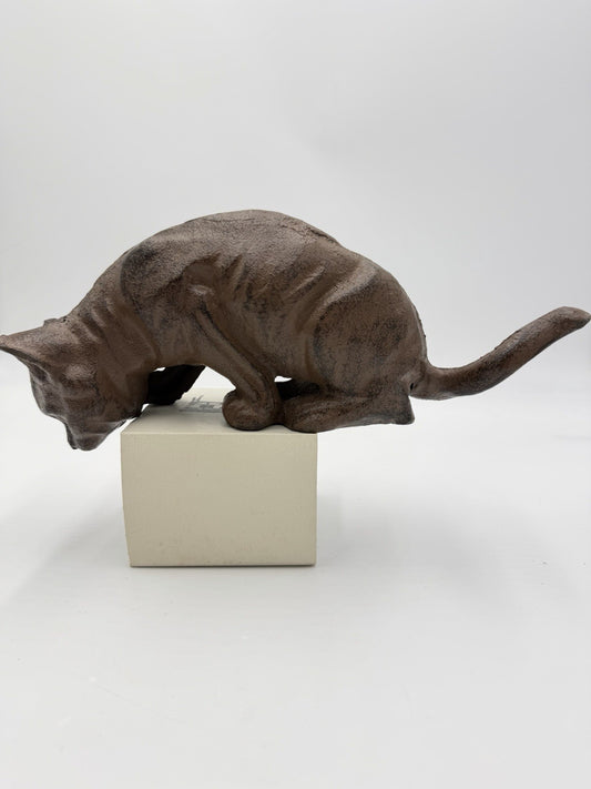 vintage cast iron cat shelf sitter with a rustic antique brown finish 10”Lx4”H