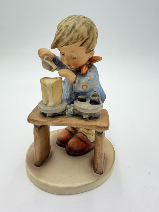 Hummel Goebel Figurine A Fair Measure #345 W. Germany Porcelain Painted Vtg 6”H