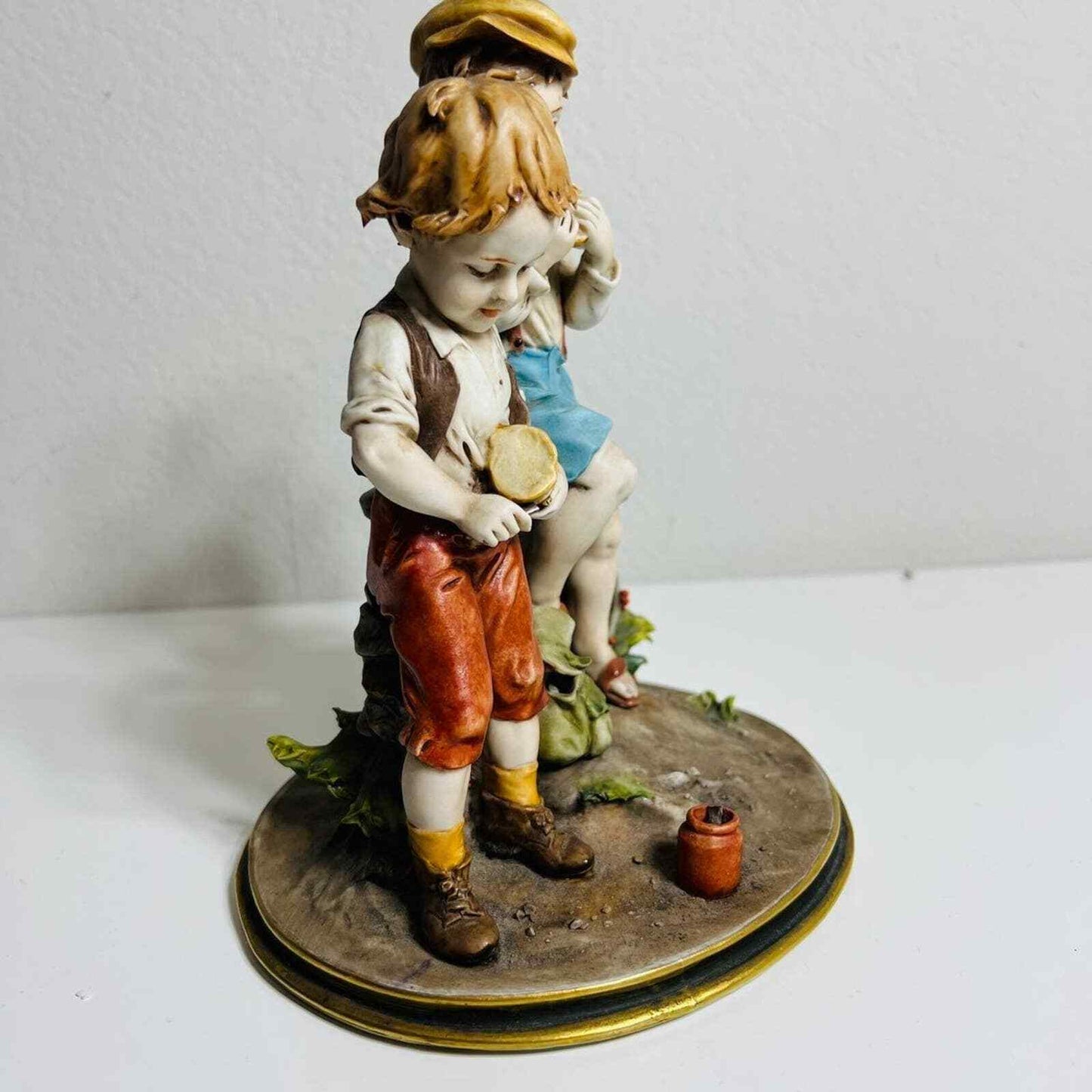 Capodimonte Figurine Triade Benacchio Children Eating Lunch Sculpture Italy