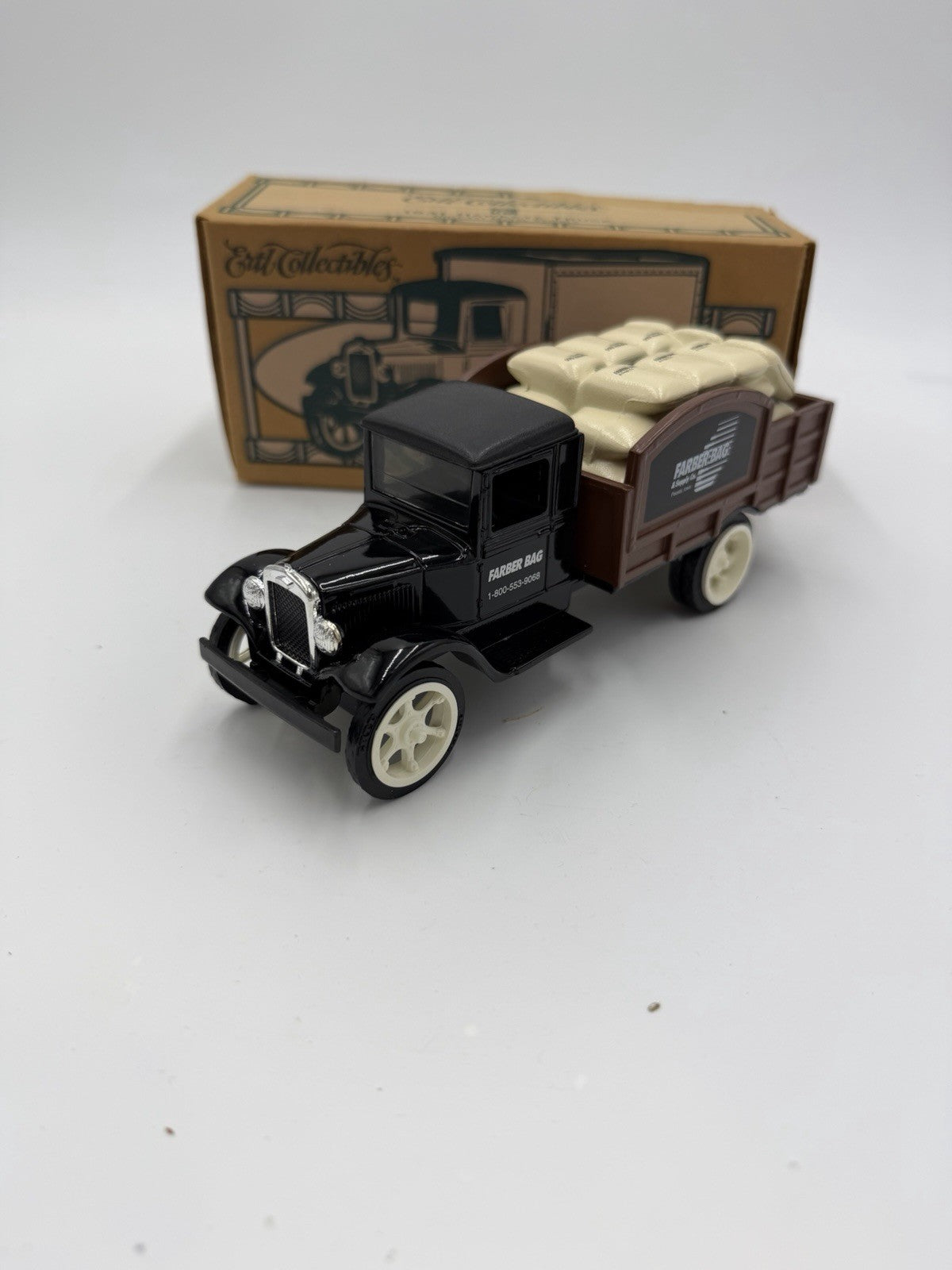 ERTL 1931 Hawkeye Truck Die-Cast Coin Bank Faber-bag & Supply Co Peosta Iowa