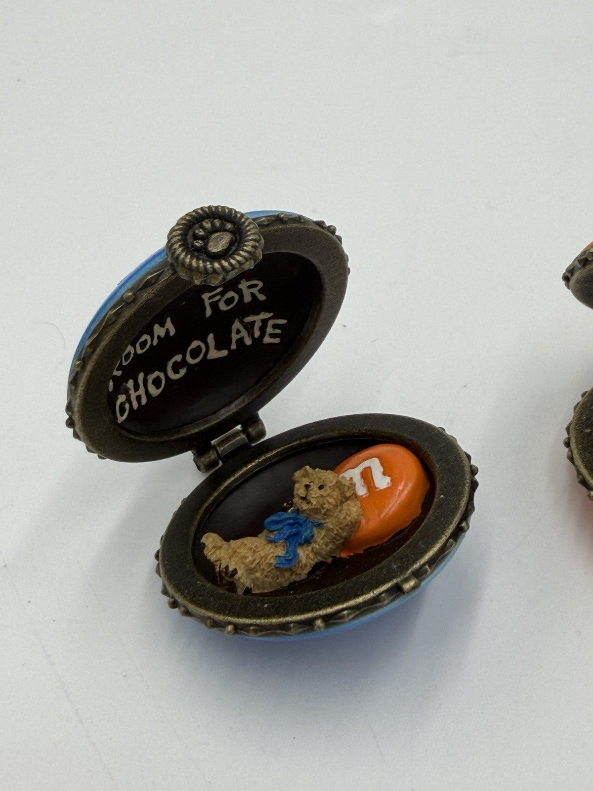 Boyds Bear M&M Resin Trinkets Box Always Room 4 Chocolate Blue Yellow Orange Red
