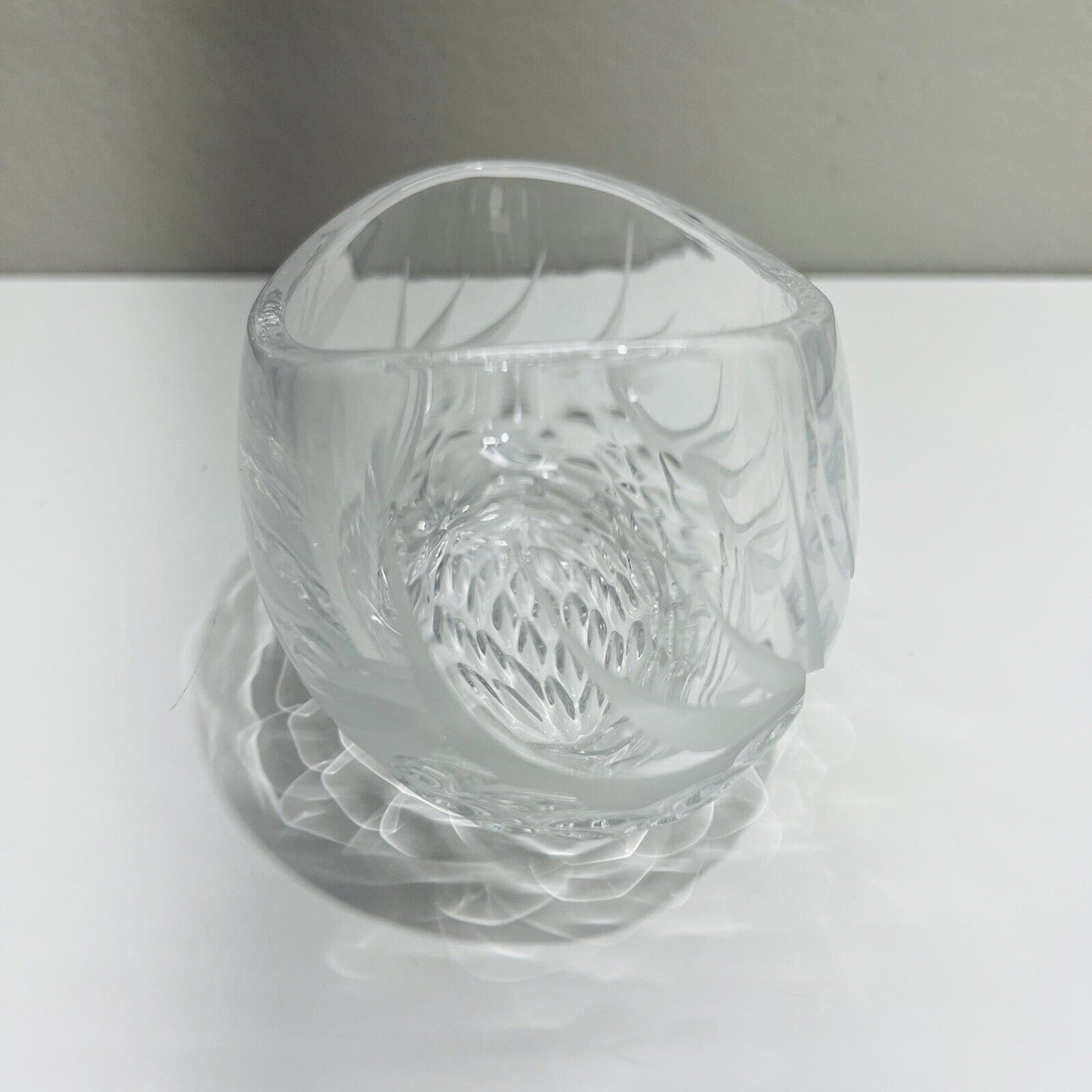 Saratoga Crystal Bowl Glass Etched Floral Design Canon Shape Design Lead