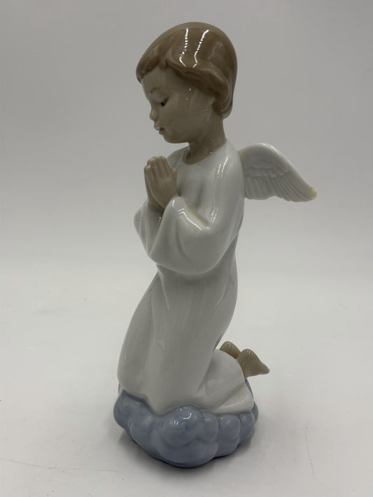 NAO by LLADRO Spain  Porcelain Celestial Prayer Angel Praying #1426 Figurine