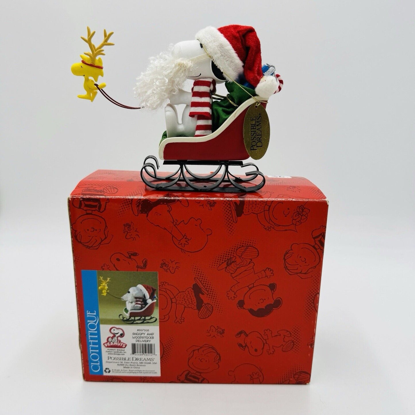 Clothique Peanuts Snoopy &Woodstocks Delivery Possible Dreams Figurine Christmas