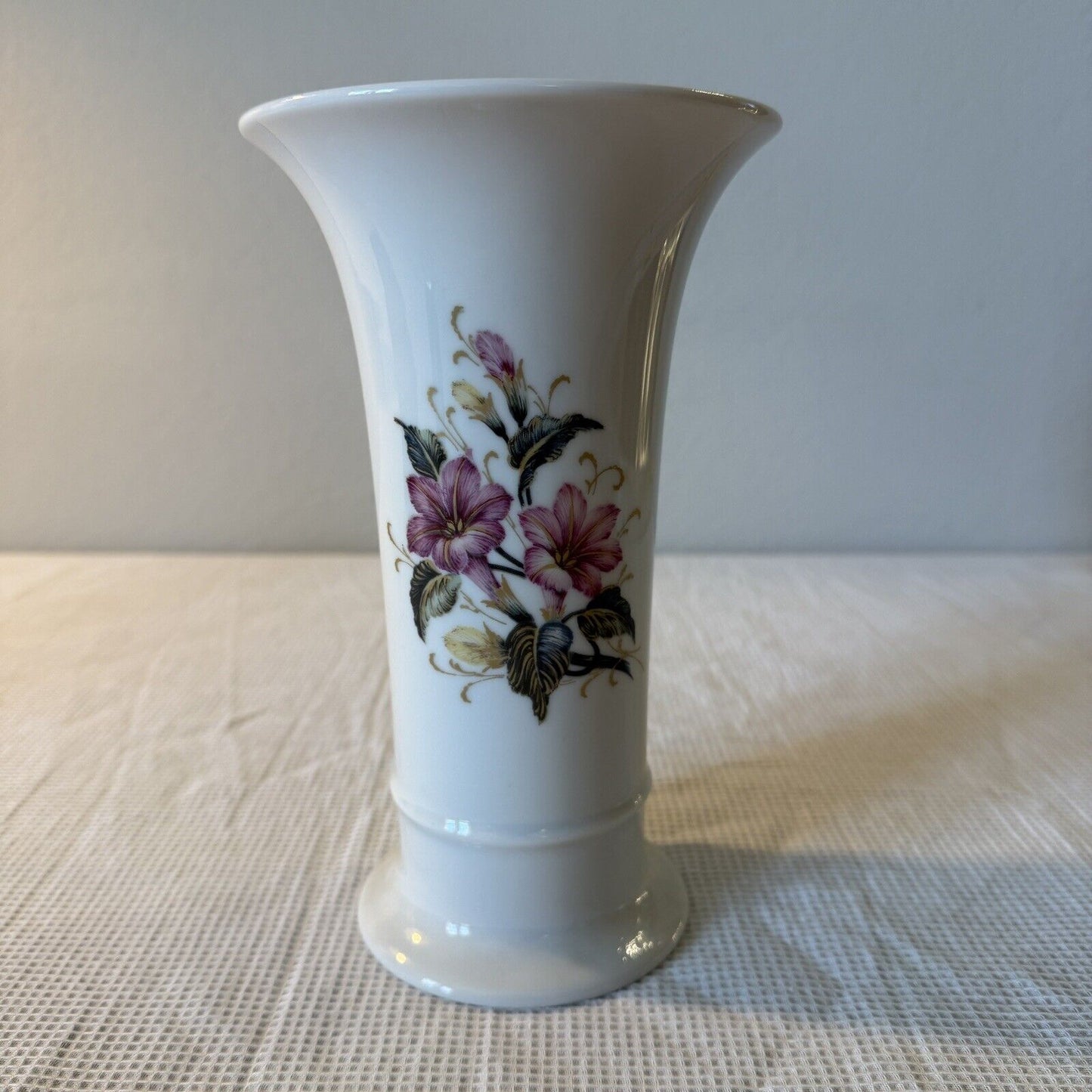 Vintage Kaiser West Germany Floral Vase Lily Pink Flowers Liliane 8in Large