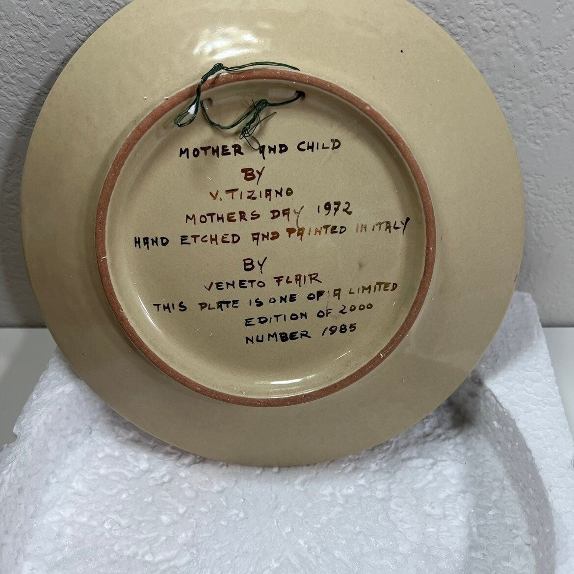 Fontana Plate Mother's Day 1973 8.5" Mother and Child Collector Plate Italy