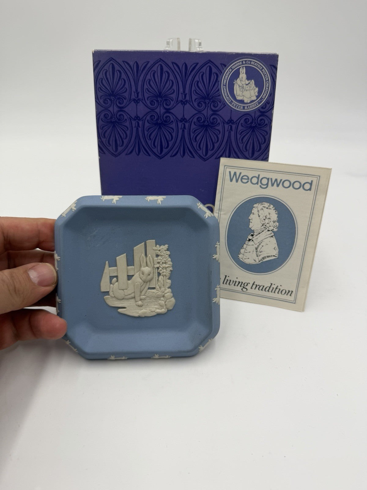 Wedgwood Jasperware Blue Peter Rabbit Bunny Easter Square Treasure Tray 4”