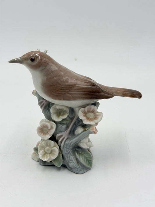 Lladro Spain Porcelain Nightingale Bird On Flower Branch Figurine 3.5”