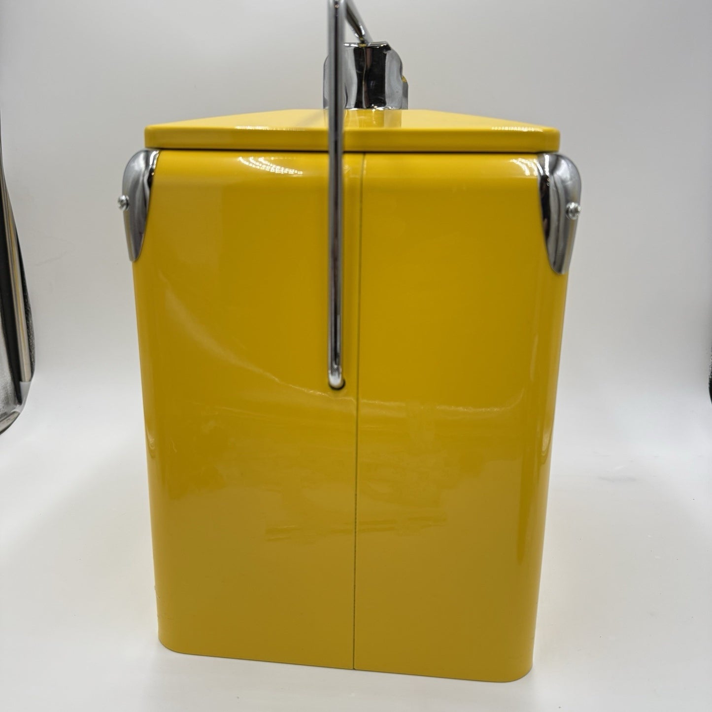 Vintage Style Cooler Advertising Nu-Grape Soda Retro Products Yellow Picnic CA