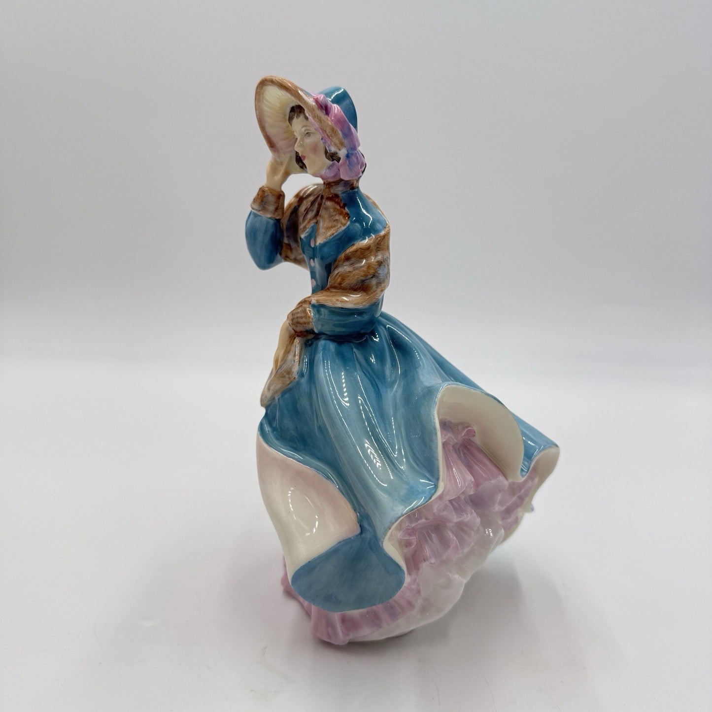 Royal Doulton Delphine HN2136 Figurine England Classic porcelain 7in Rare