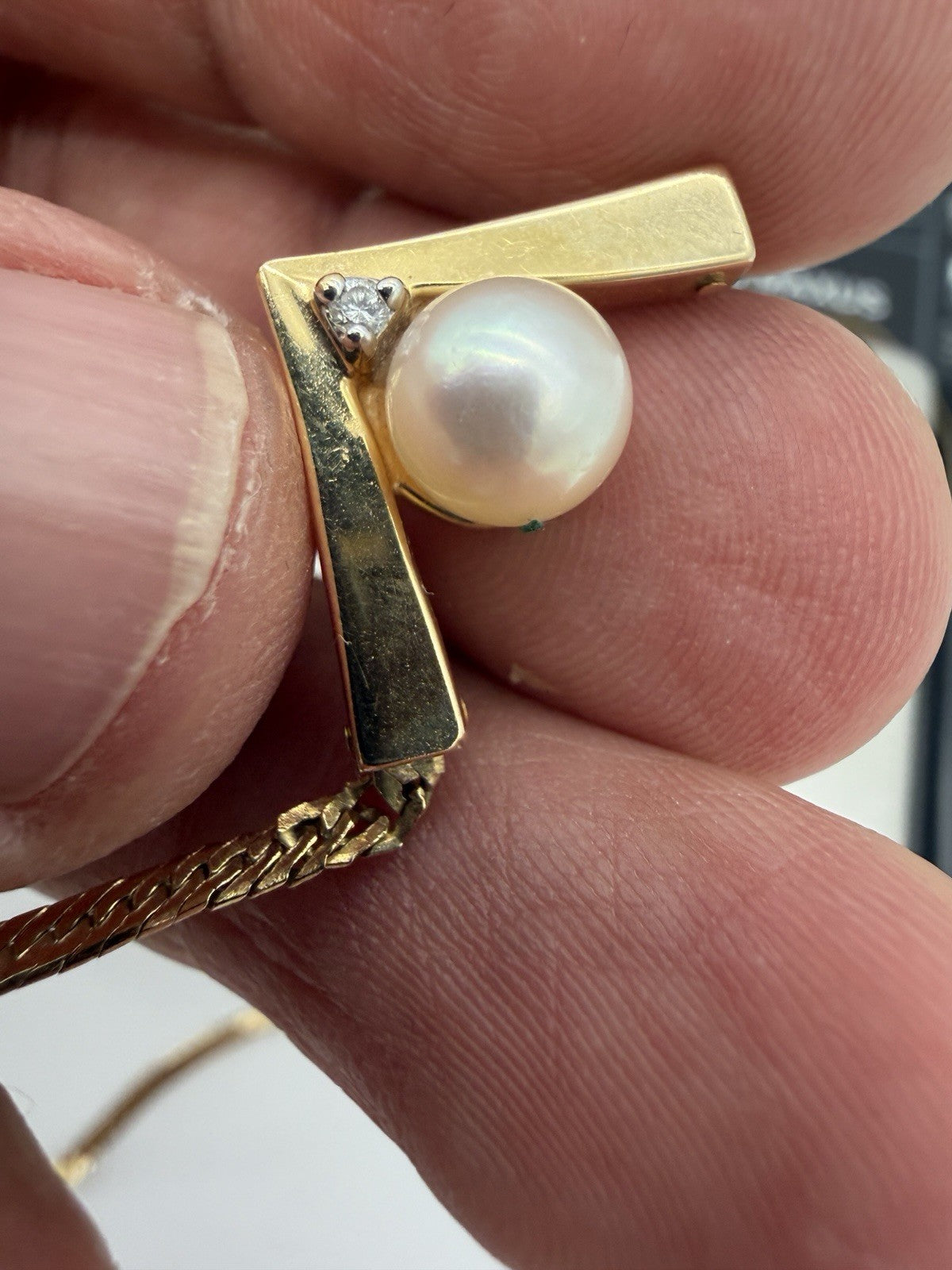 14k Italy Yellow Gold Herringbone V Drop Necklace 16”pearl Diamond 6g