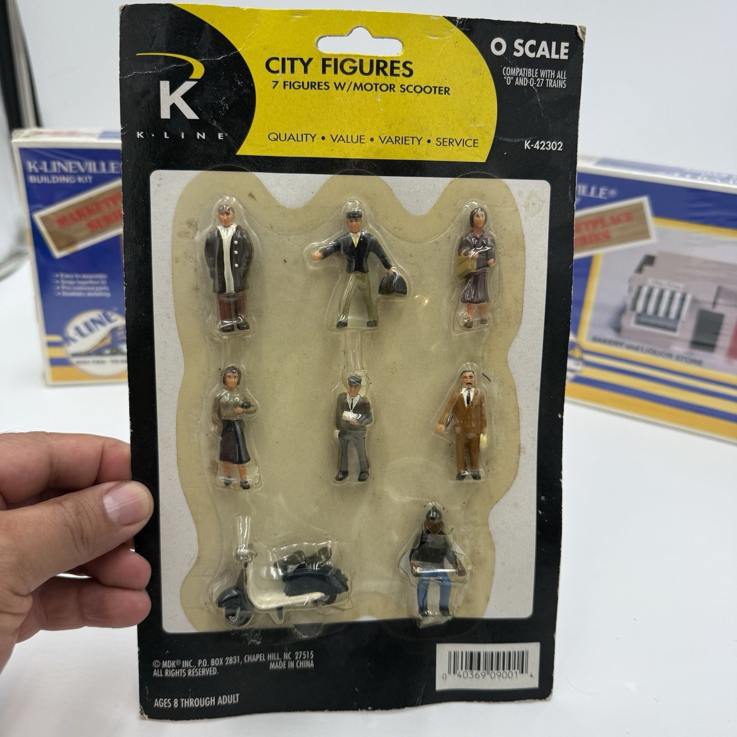 K-Lineville O Scale marketplace series bakery hair salon & pizza parlor Figurine