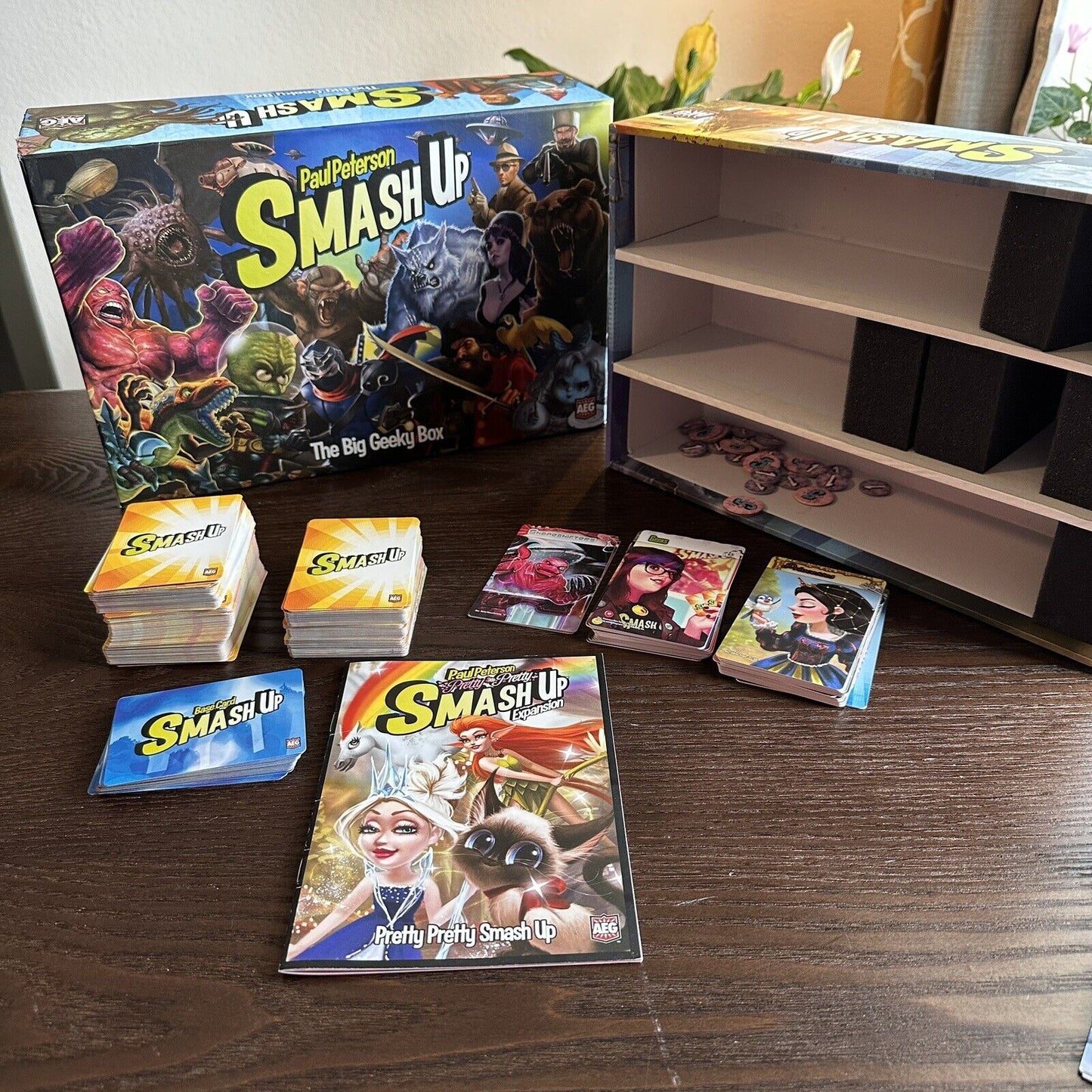 AEG Smash Up Expansion Big Geeky Box Base Game Plus Extra Cards & Pretty Pretty