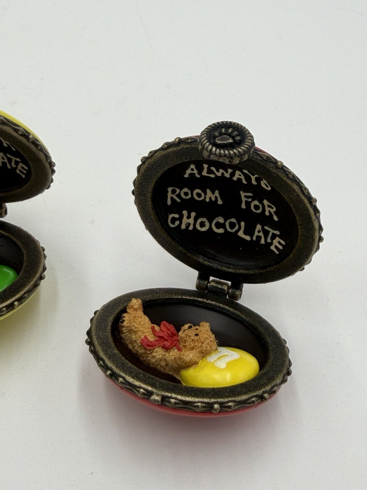 Boyds Bear M&M Resin Trinkets Box Always Room 4 Chocolate Blue Yellow Orange Red