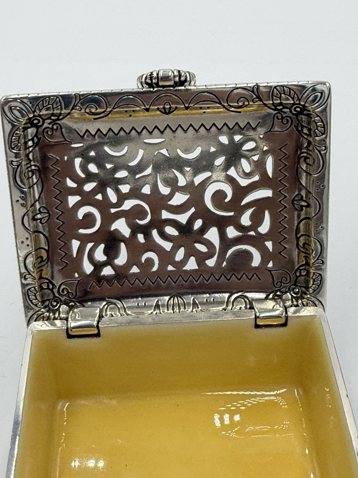 Brighton Lacie Daisy Silver Metal Jewelry Box with Pearl Dangle Enameled Inside