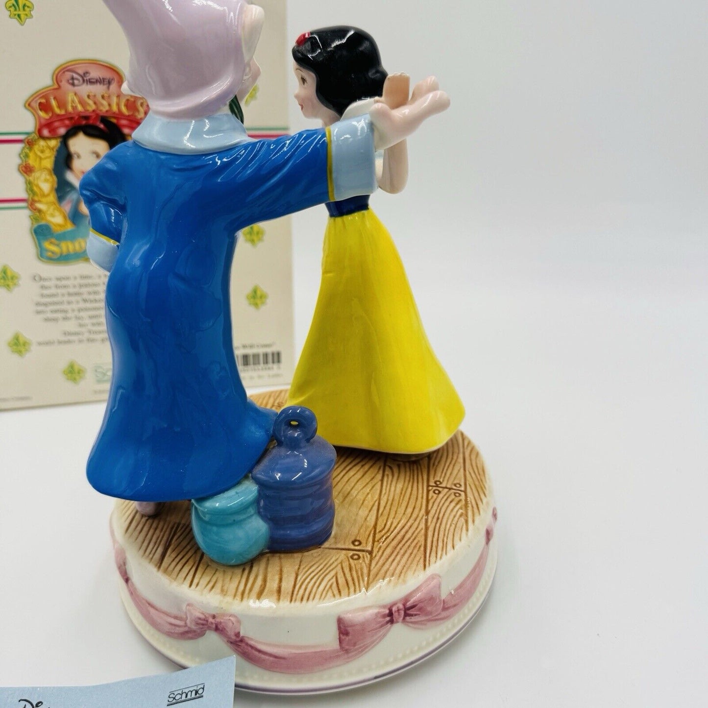 Schmid Disney Snow White Music Box Plays “Someday My Prince Will Come” Ceramic