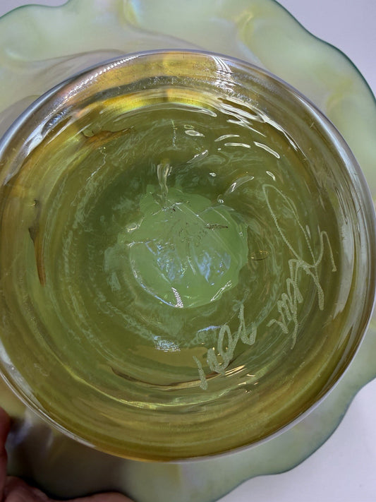 Rick Strini Art Glass Signed Green Lime Iridescent Swirl Bowl 2001 5.5”Hx12”W