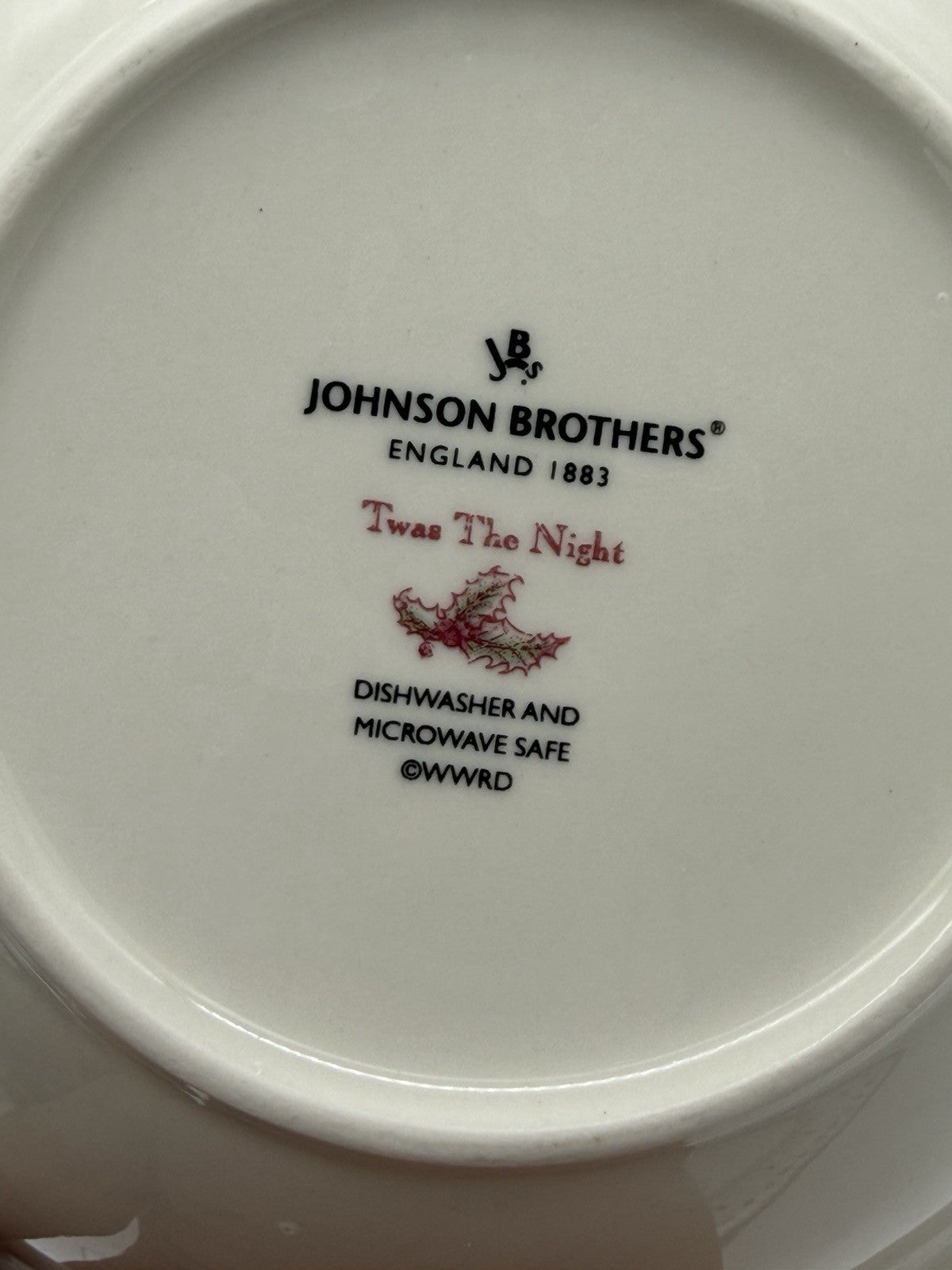 Johnson Brothers England Porcelain Twas The Night Dessert Plate & Bowl Set Red