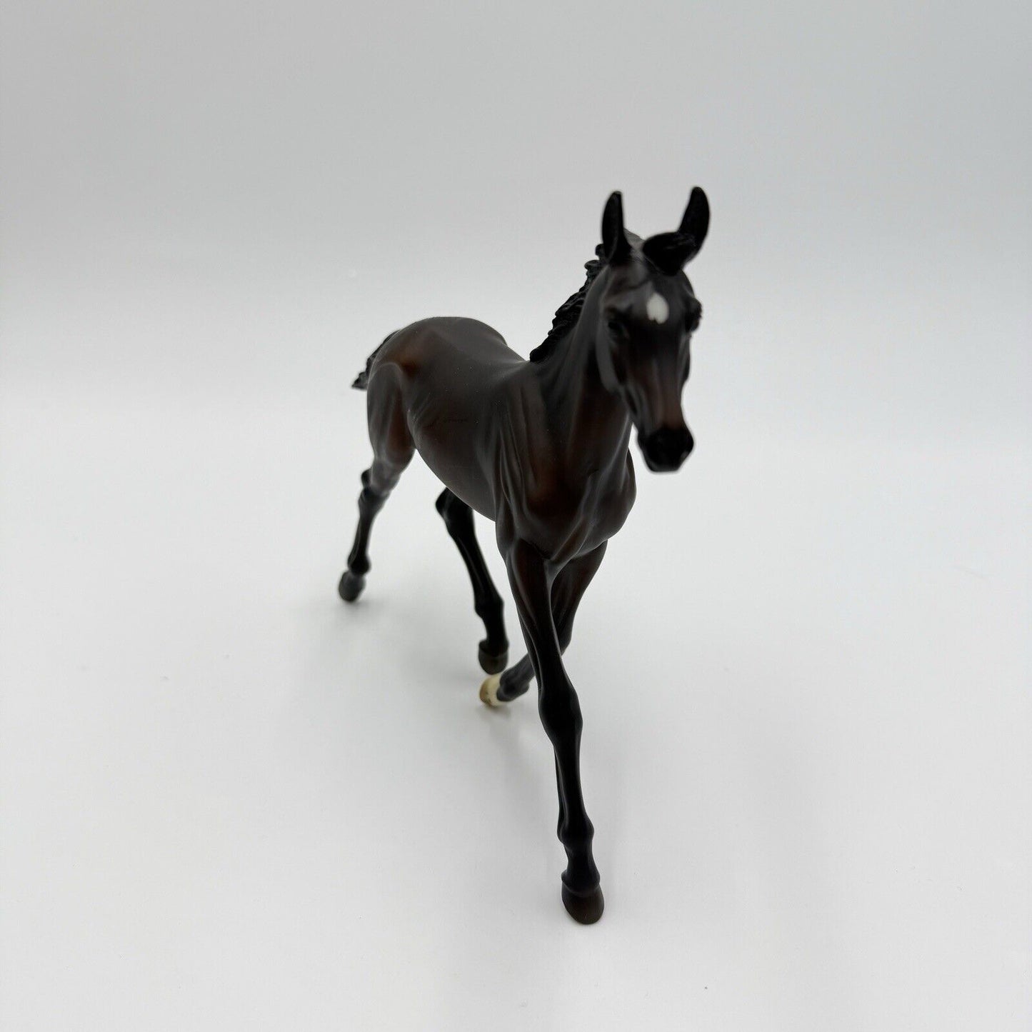 Breyer zenyatta's first colt #1940 Model Black Foal Figurine Horse